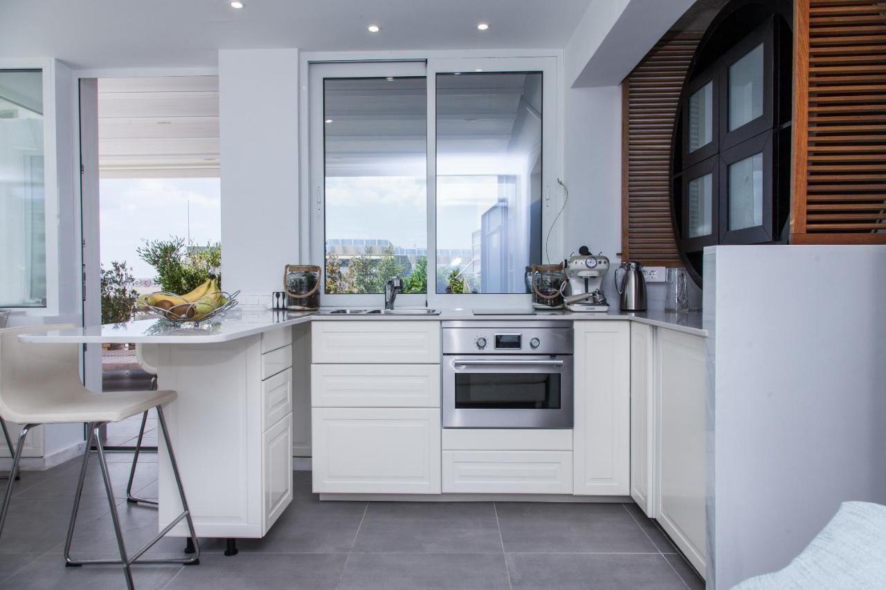 Gorgeous Penthouse With Private Jacuzzi And Amazing View! Διαμέρισμα Αθήνα Εξωτερικό φωτογραφία