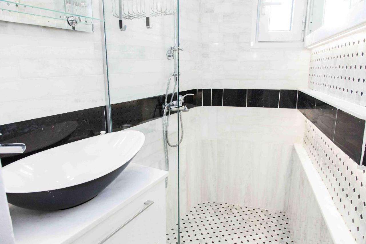Gorgeous Penthouse With Private Jacuzzi And Amazing View! Διαμέρισμα Αθήνα Εξωτερικό φωτογραφία