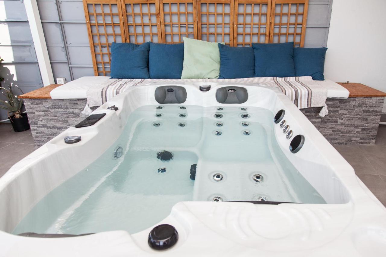 Gorgeous Penthouse With Private Jacuzzi And Amazing View! Διαμέρισμα Αθήνα Εξωτερικό φωτογραφία